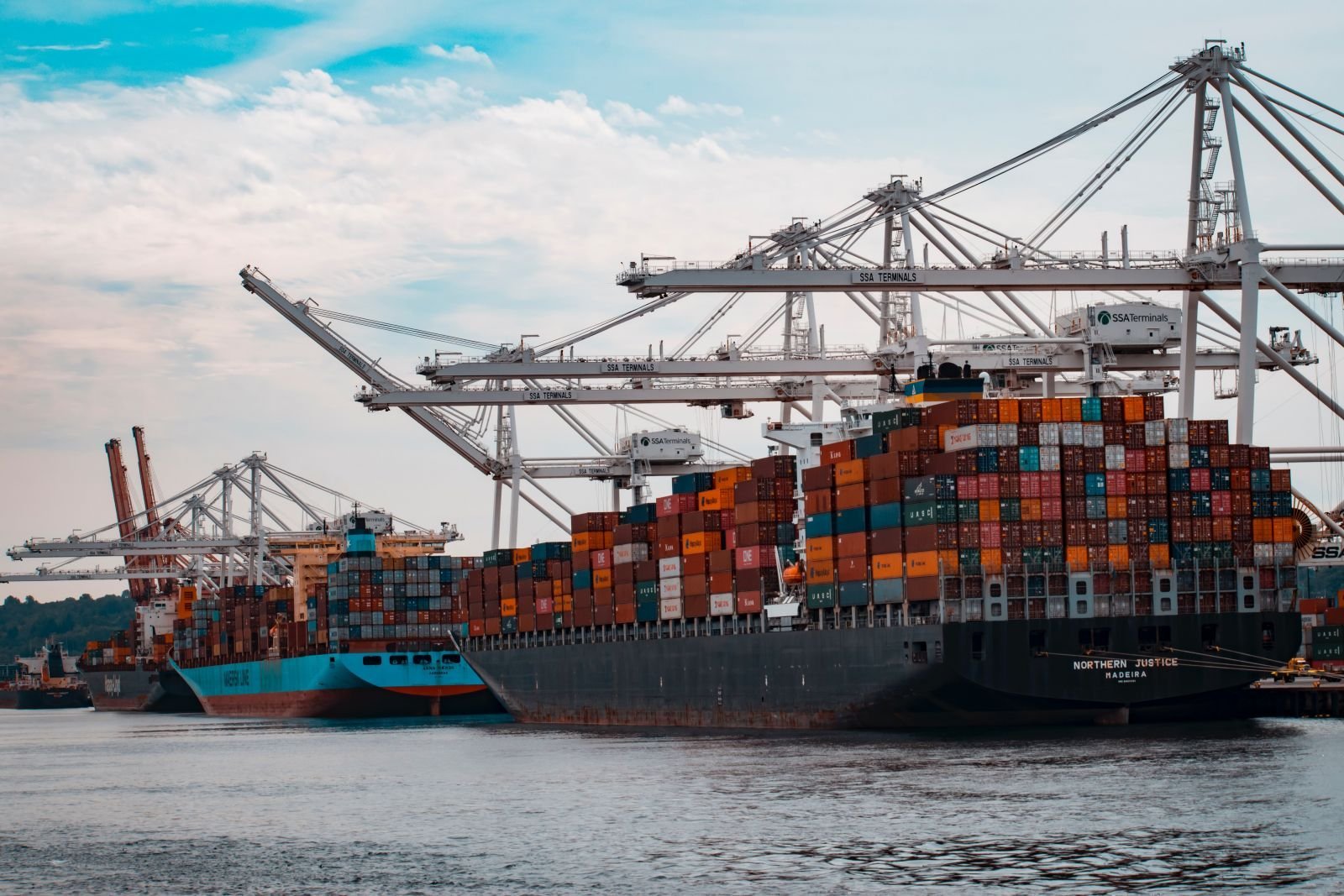 Wine exports recover to near pre-pandemic levels in the first quarter of 2021