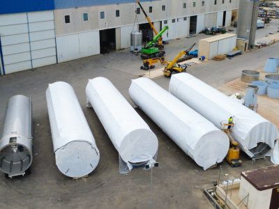 Parcitank prepara depósitos de grandes dimensiones para su transporte transoceánico